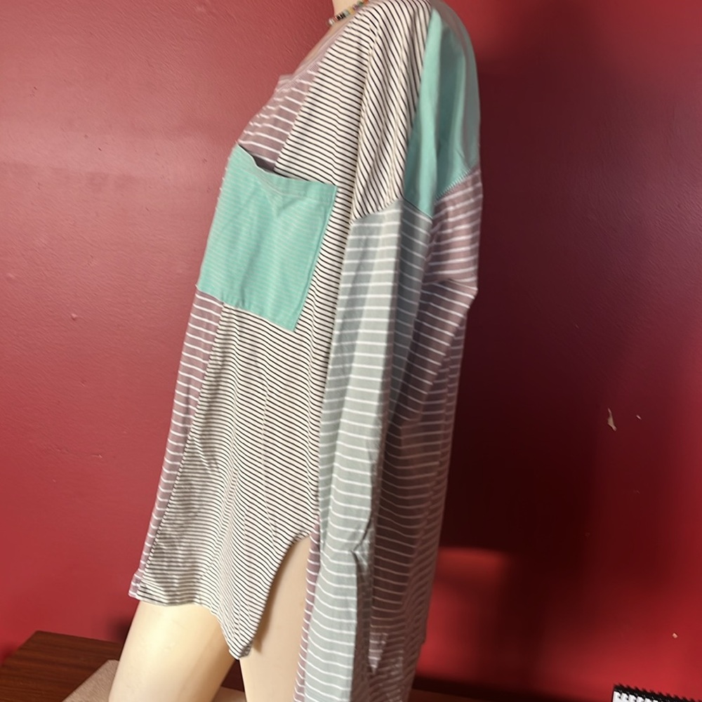 Like new White Birch oversized top - Picture 3 of 13